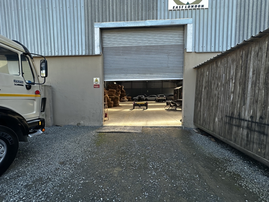 To Let Commercial Property for Rent in Wilsonia Eastern Cape